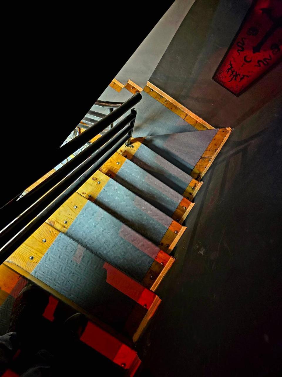 Scary Hostel Tbilisi Zewnętrze zdjęcie